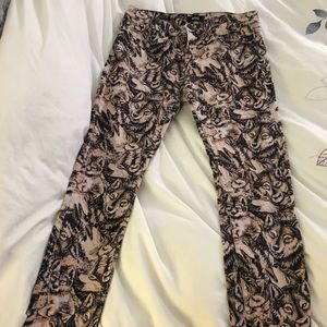 Urban Outfitters BDG Wolf Printed Ankle Jeans